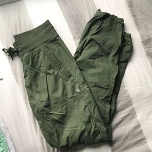 Lululemon joggers